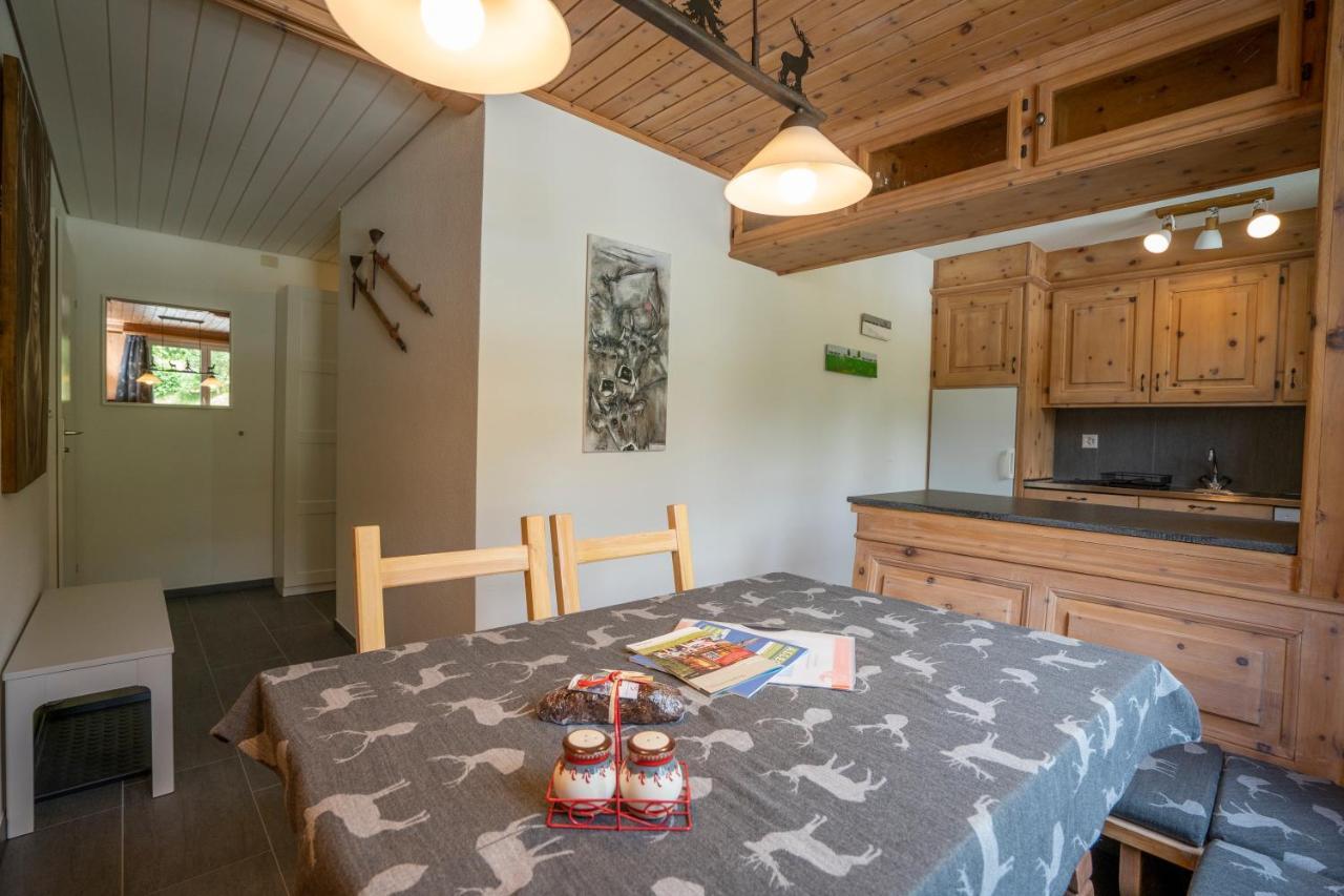 Aaa Chalet Allegra Rojo With Mountain View Scuol Exterior foto